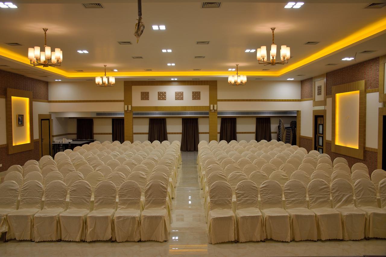Hotel Laya Inn Ariyalur Exterior photo